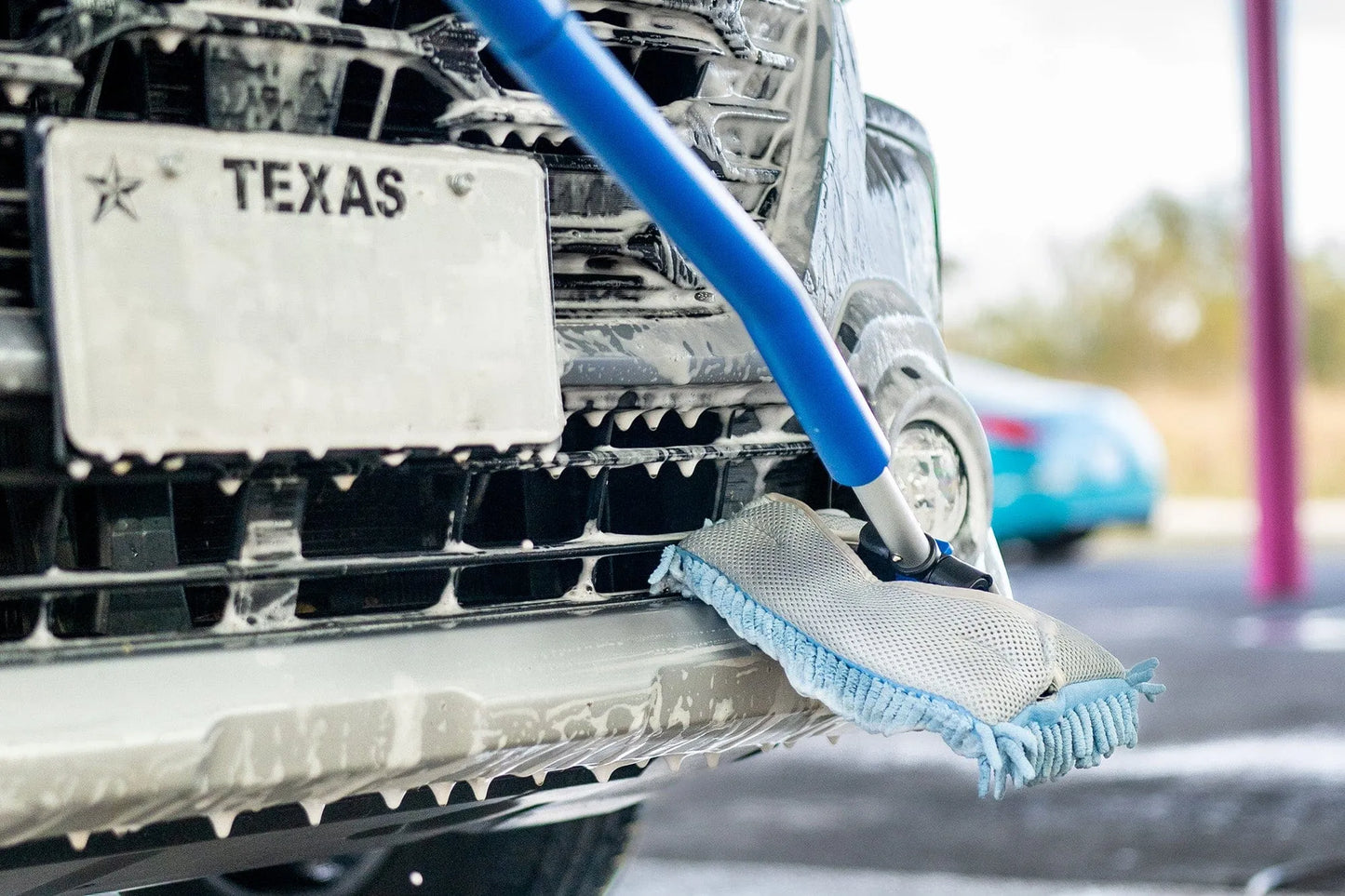 Premium Car Wash Tool – Mitt on an Extendable Stick with Brush & Mop Head