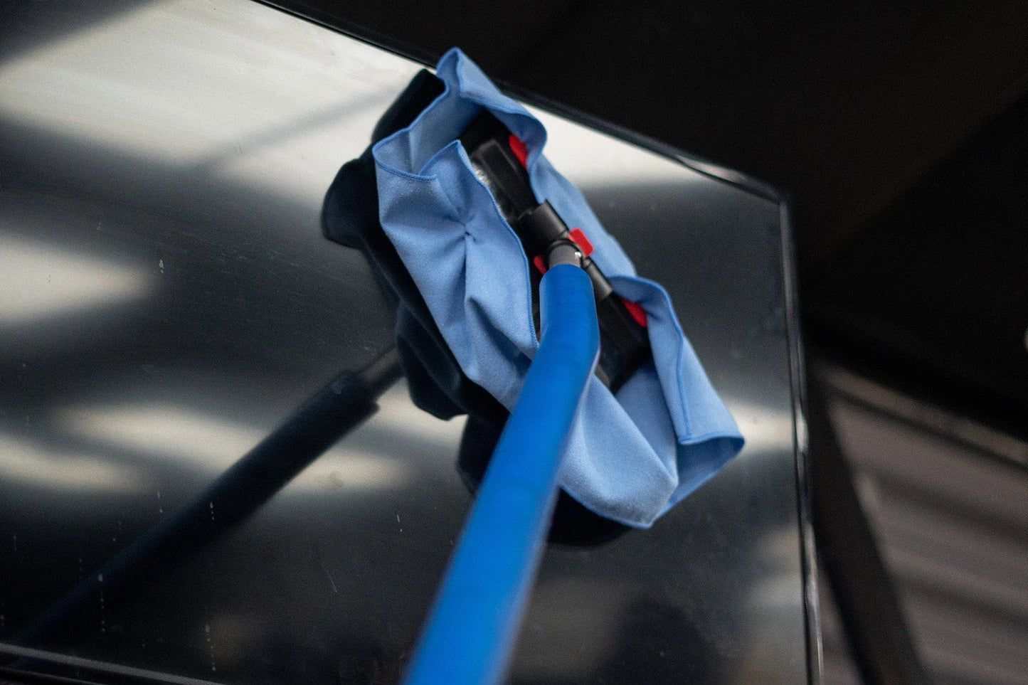 Premium Car Wash Tool – Mitt on an Extendable Stick with Brush & Mop Head