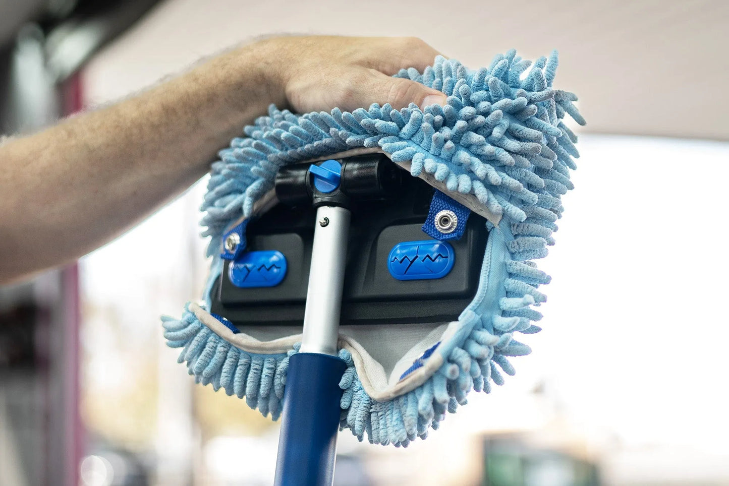 Premium Car Wash Tool – Mitt on an Extendable Stick with Brush & Mop Head